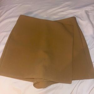 ZARA TAN MINI SHORTS/SKIRT